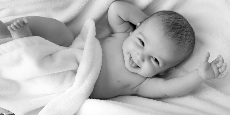 Album photo de bébé : entre souvenir et témoignage d&rsquo;amour