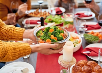 Mieux manger en famille : les conseils pour cet été