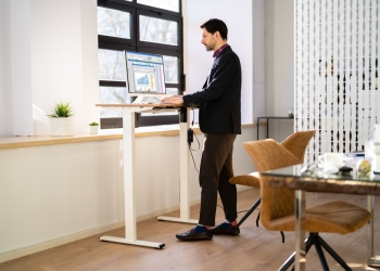 bureau assis debout