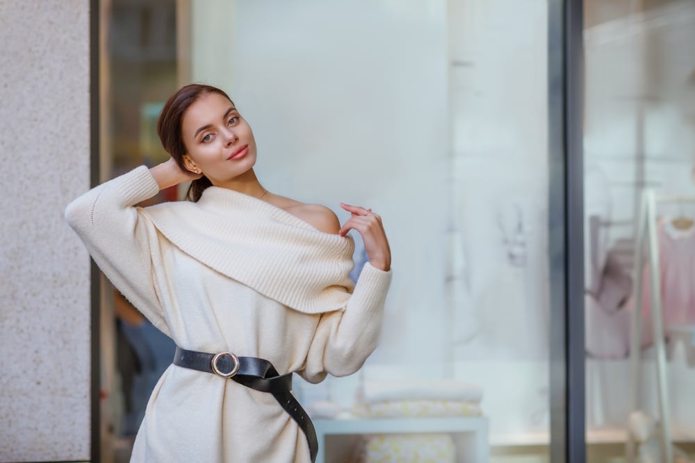femme porte robe pull hiver