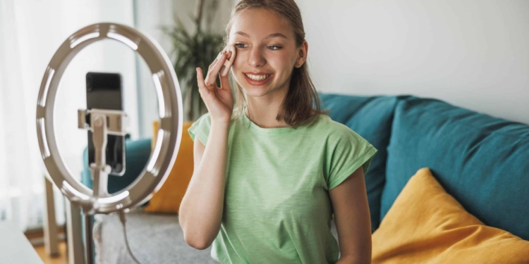 fille beauté devant camera